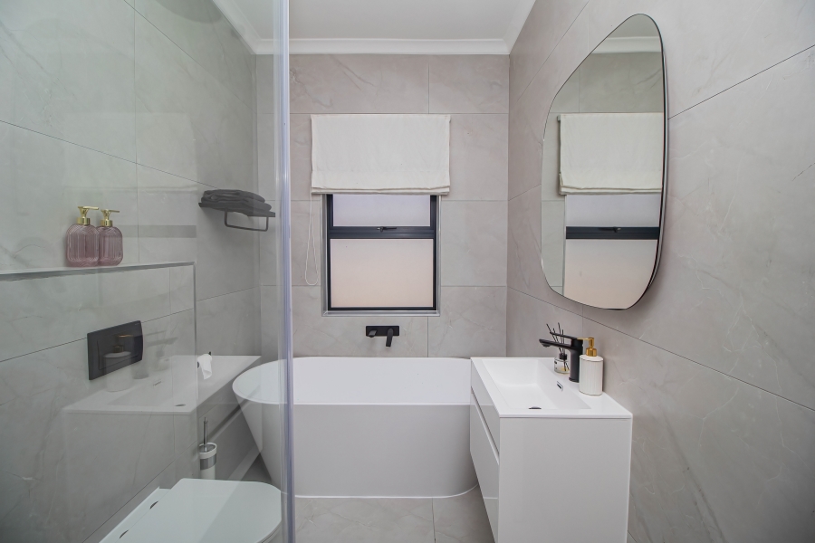 4 Bedroom Property for Sale in Sandown Western Cape